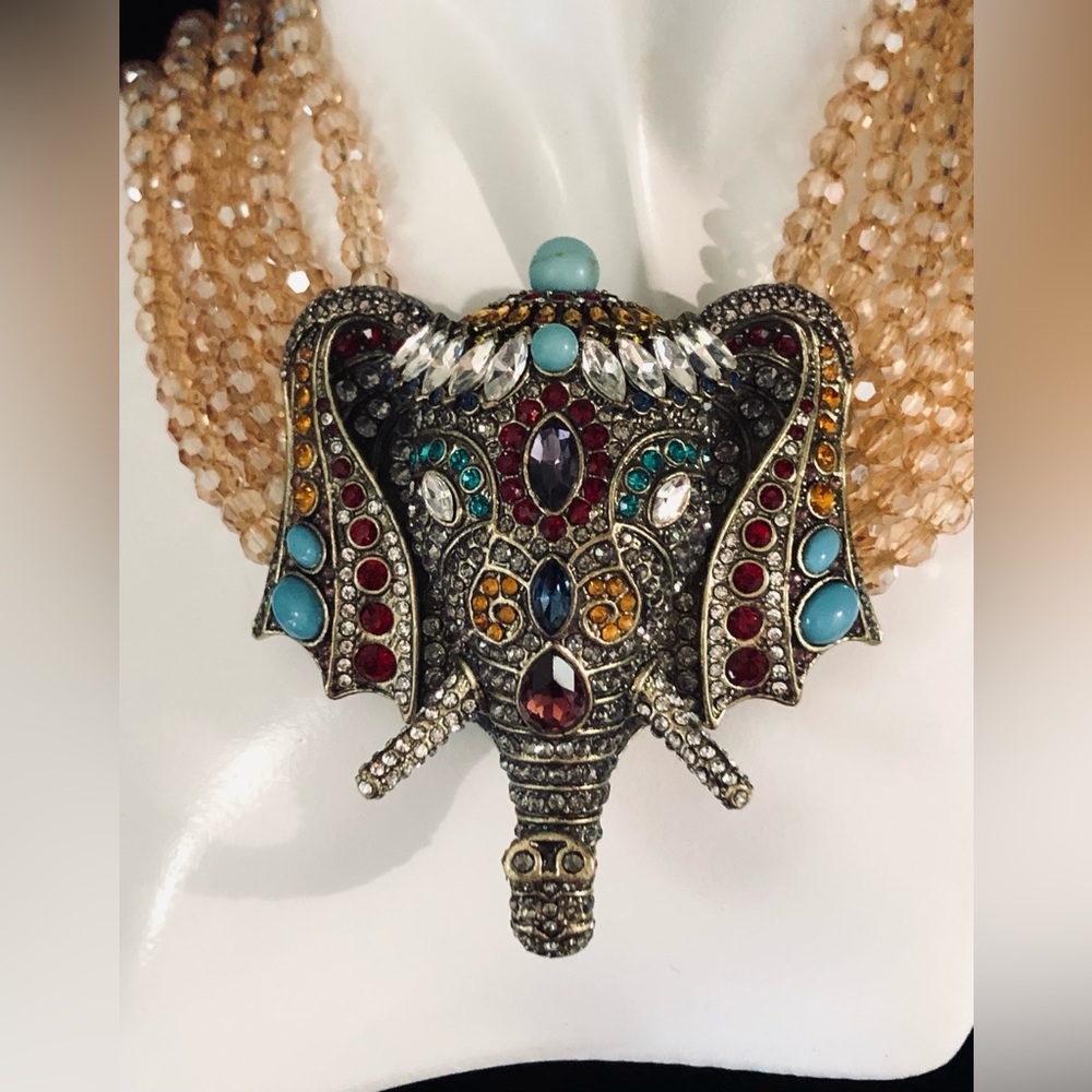 Heidi Daus Vibrant “GRAND SHIEK” 🐘Pendant Necklace